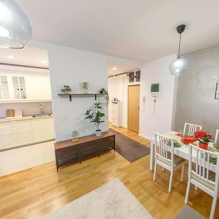 Old Town Spacious Apartment ブカレスト エクステリア 写真