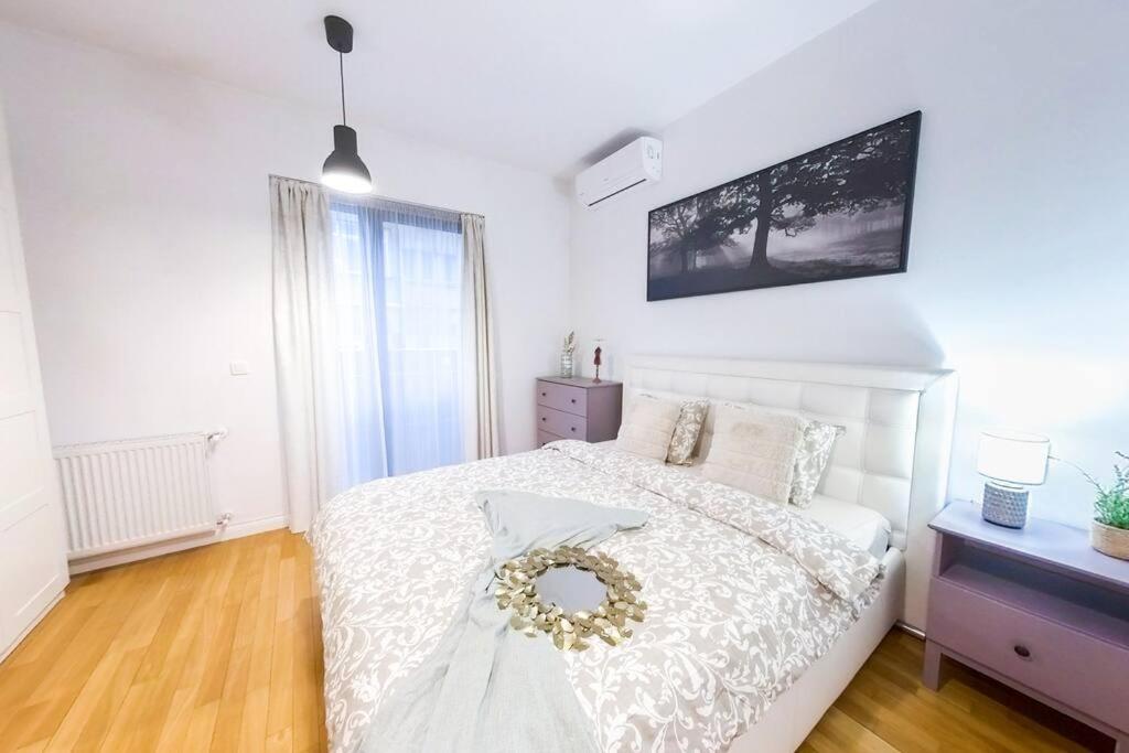 Old Town Spacious Apartment ブカレスト エクステリア 写真